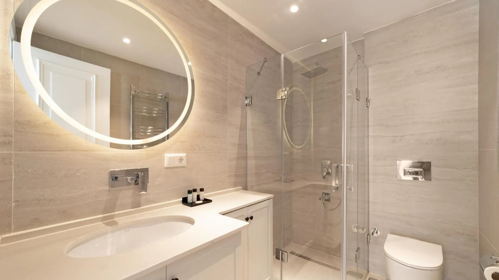 Vucino Suites Istanbul 0*,
