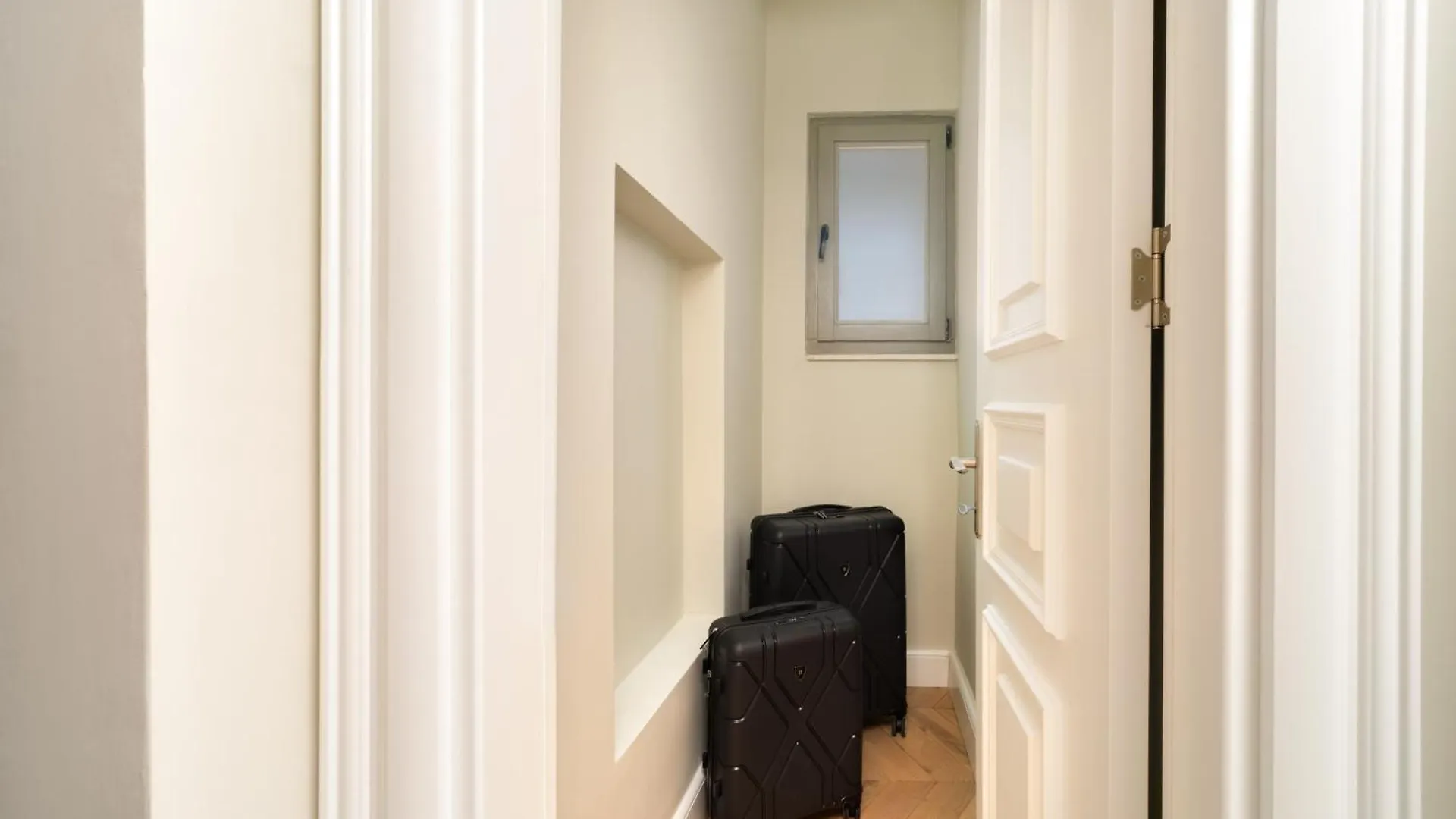 Vucino Suites Стамбул 0*,